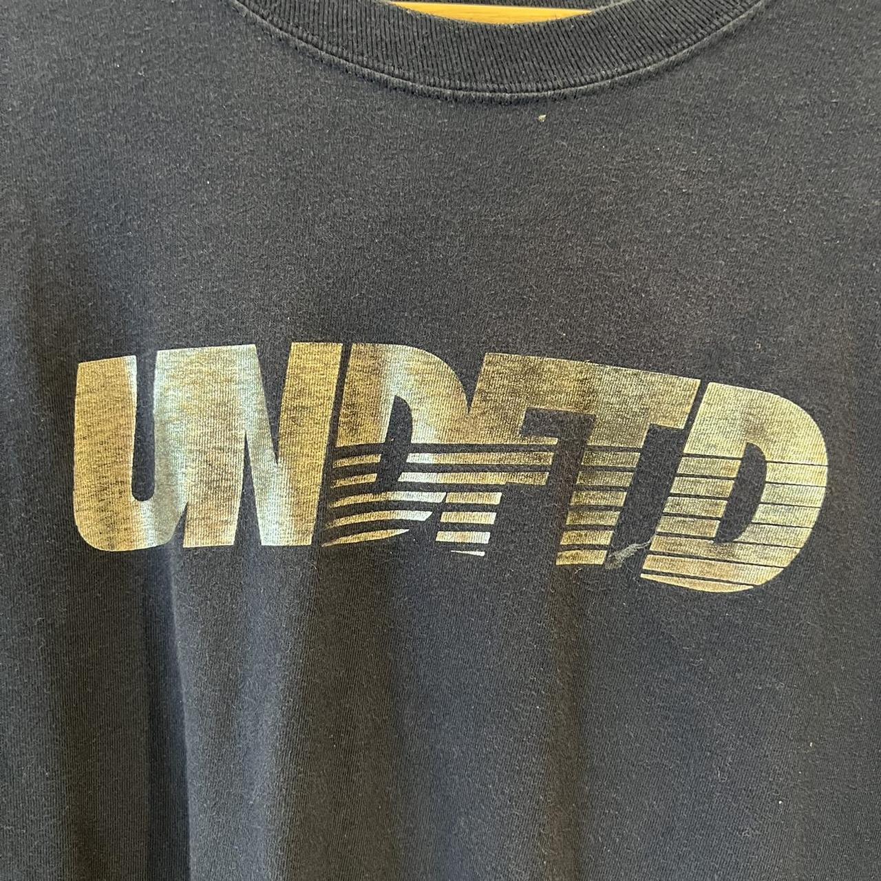 Undefeated Men's Navy and Silver T-shirt (2)
