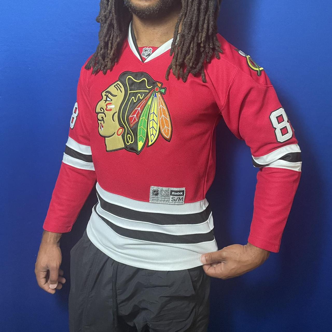 Reebok Chicago Blackhawks jersey!!! Size XL, fits - Depop