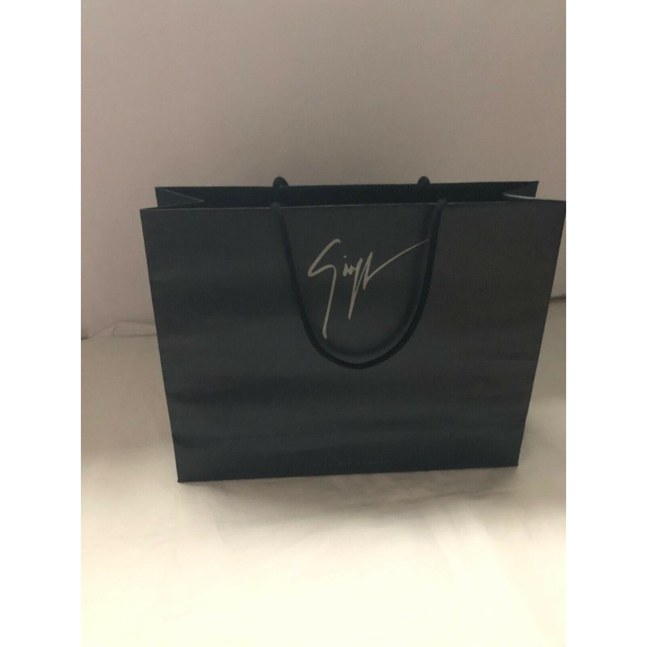 Product Image 1 - Authentic Giuseppe Zanotti

Paper Shopping Bag


COLOR
