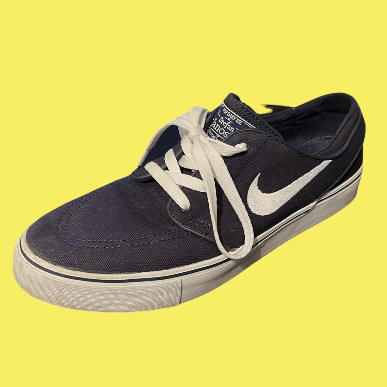 janoski size 9