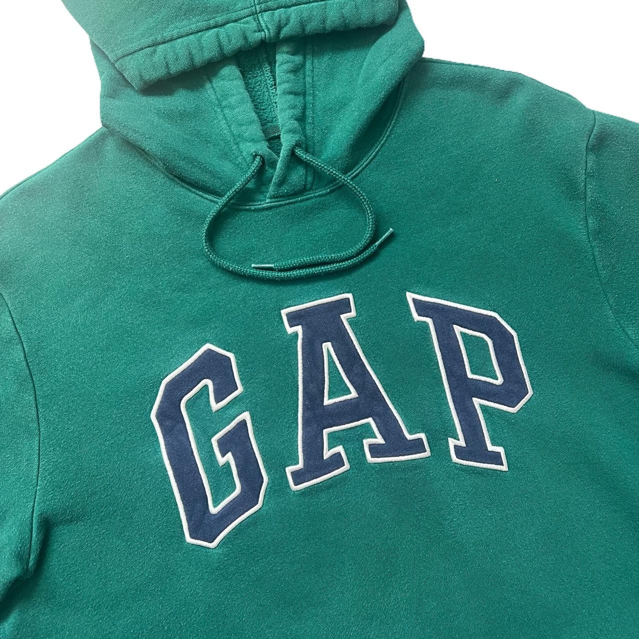 Gap Men's Navy and Green Hoodie Depop