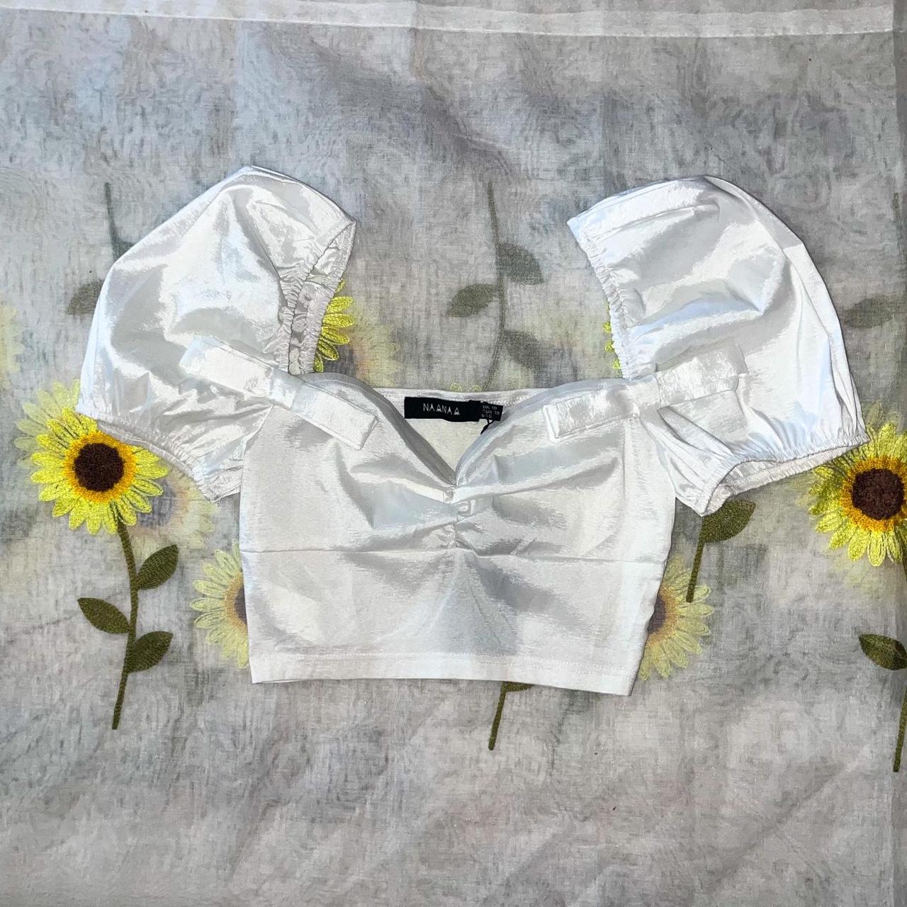 Product Image 1 - gorgeous white shimmery Cinderella top