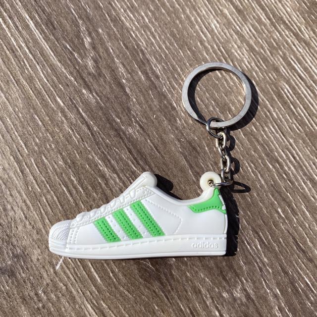 Adidas on sale shoe keychain