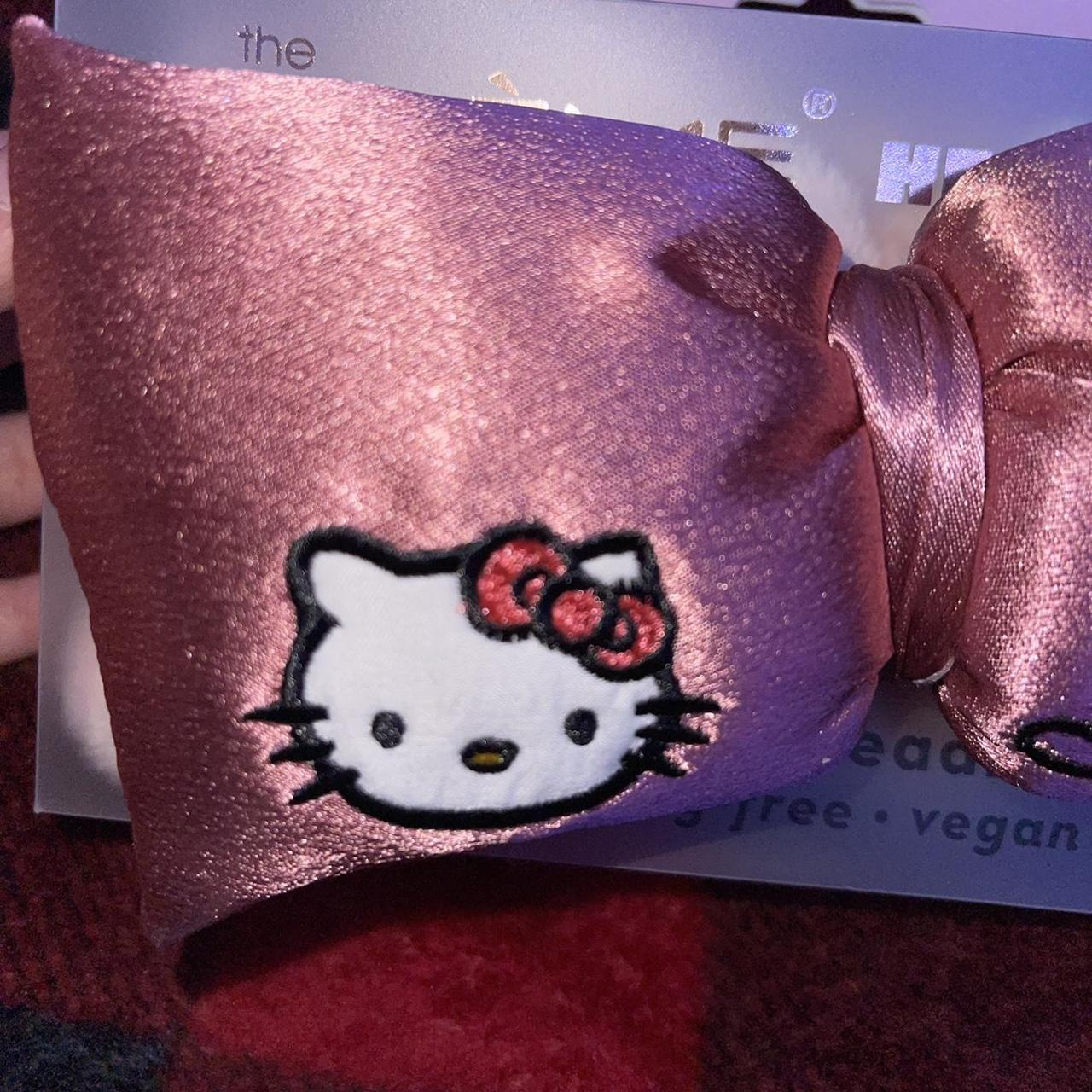 Product Image 2 - Hello Kitty Spa Headband

hello kitty