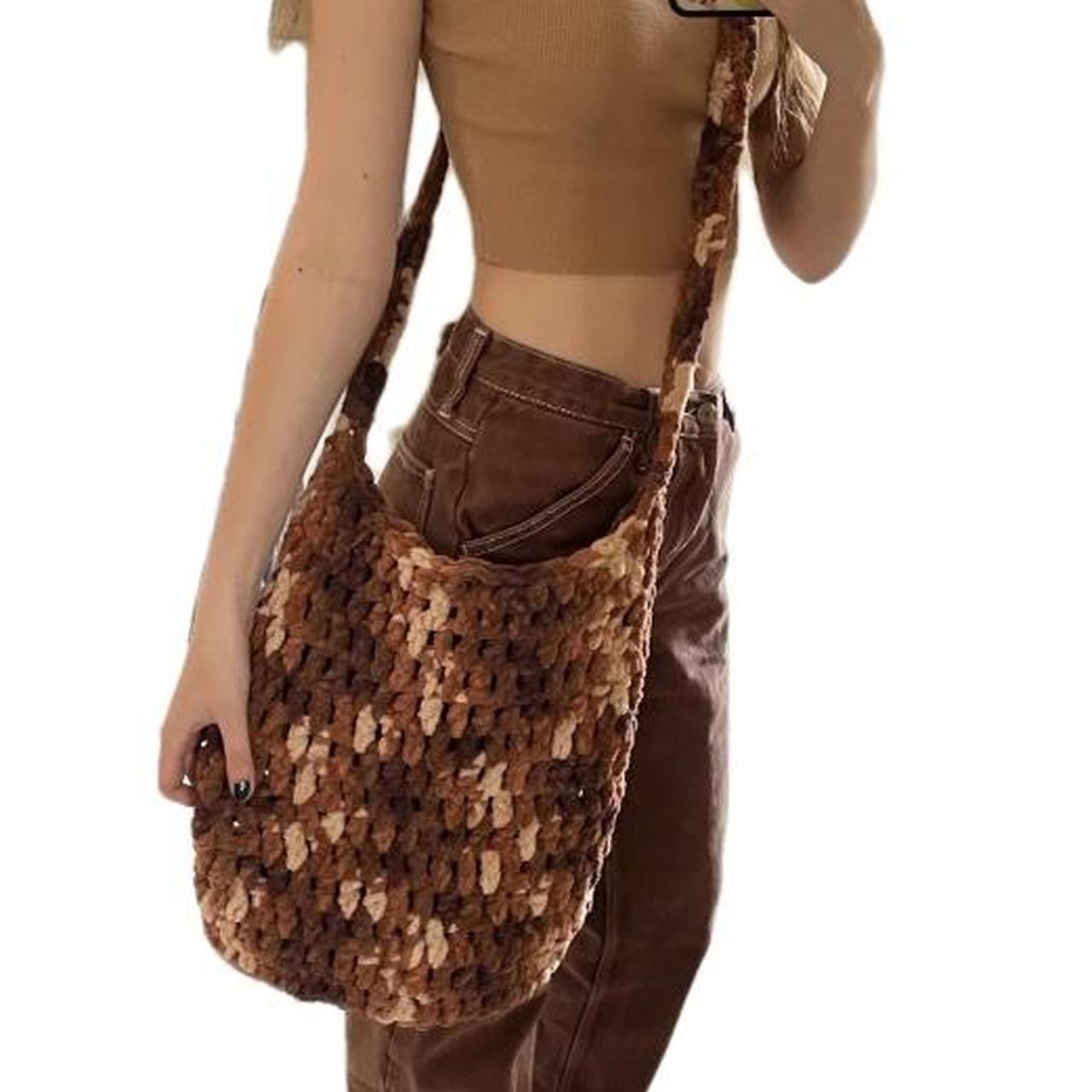 Hands On Design Women's Tan and Brown Bag