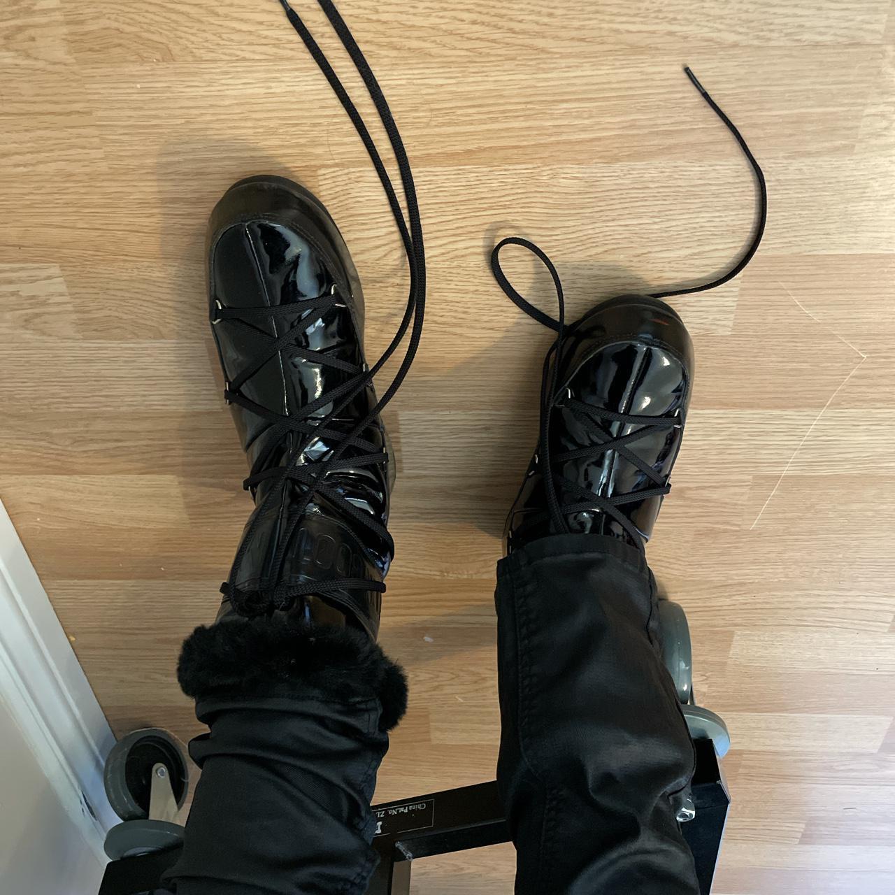black vintage y2k moon boots, GREAT condition