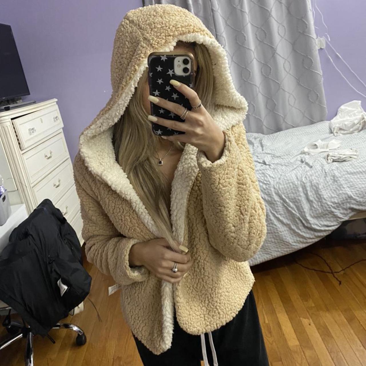 Reversible cream and white fluffy jacket! Super warm... Depop