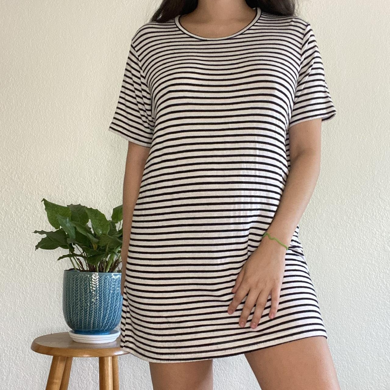 Brandy Melville Luna T shirt dress. This dress is