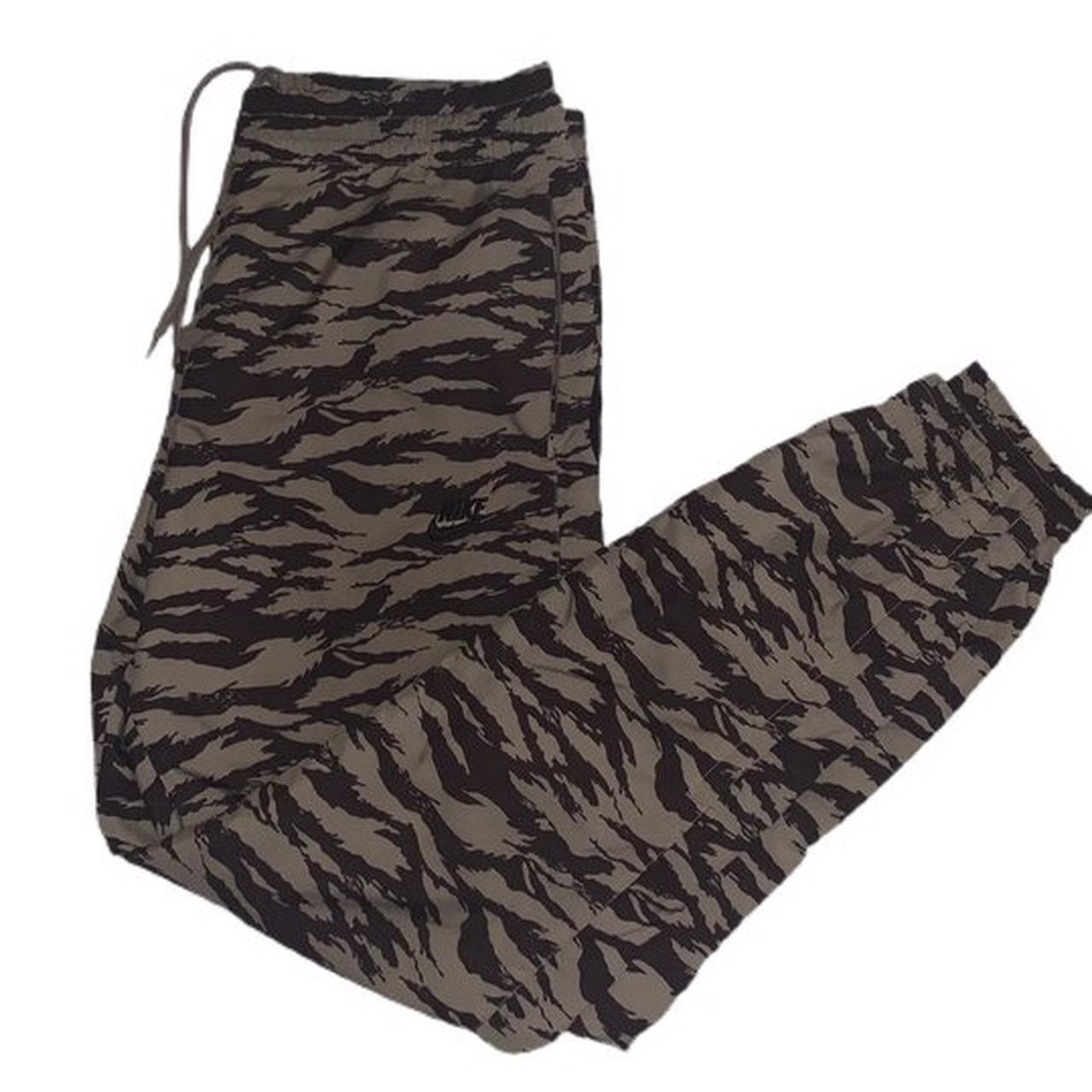 Nike tiger camo store leggings