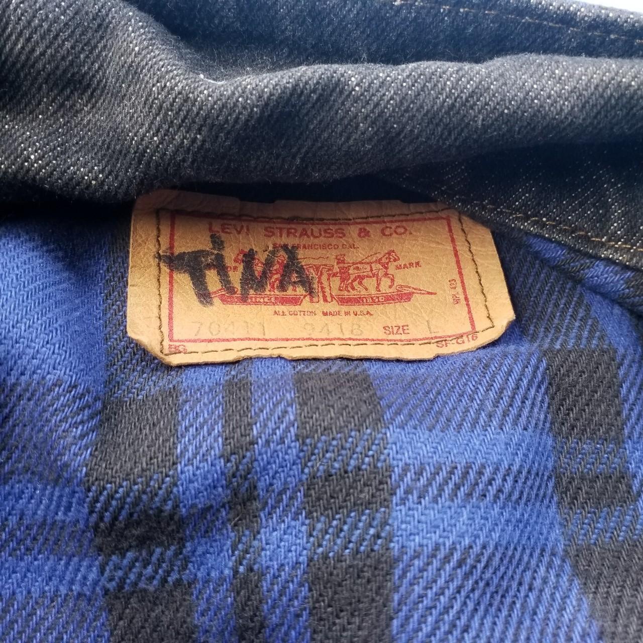 Levi black jean jacket vintage 80s 90s very nice... Depop