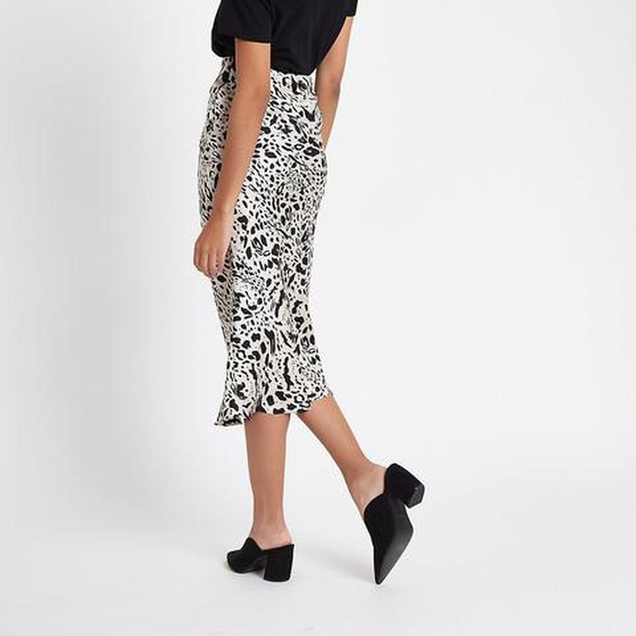 Leopard print midi outlet skirt river island