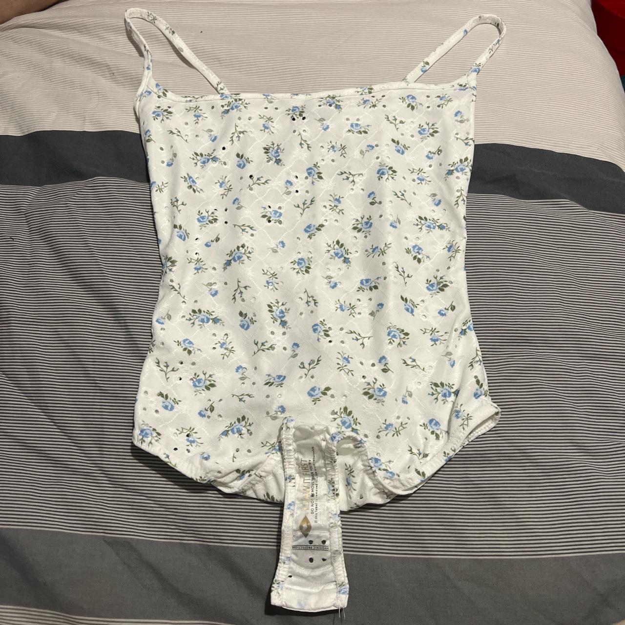 Isawitfirst. White and blue floral summer... - Depop