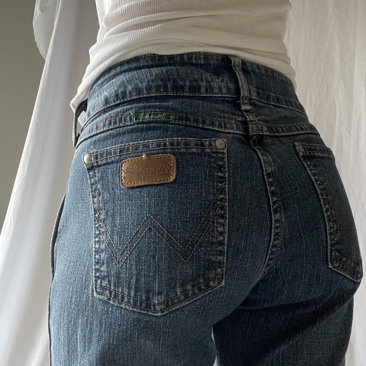 Wrangler Women's Navy and Blue Jeans | Depop