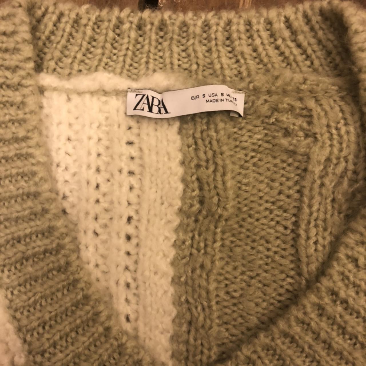 Zara Women's White and Green Jumper | Depop