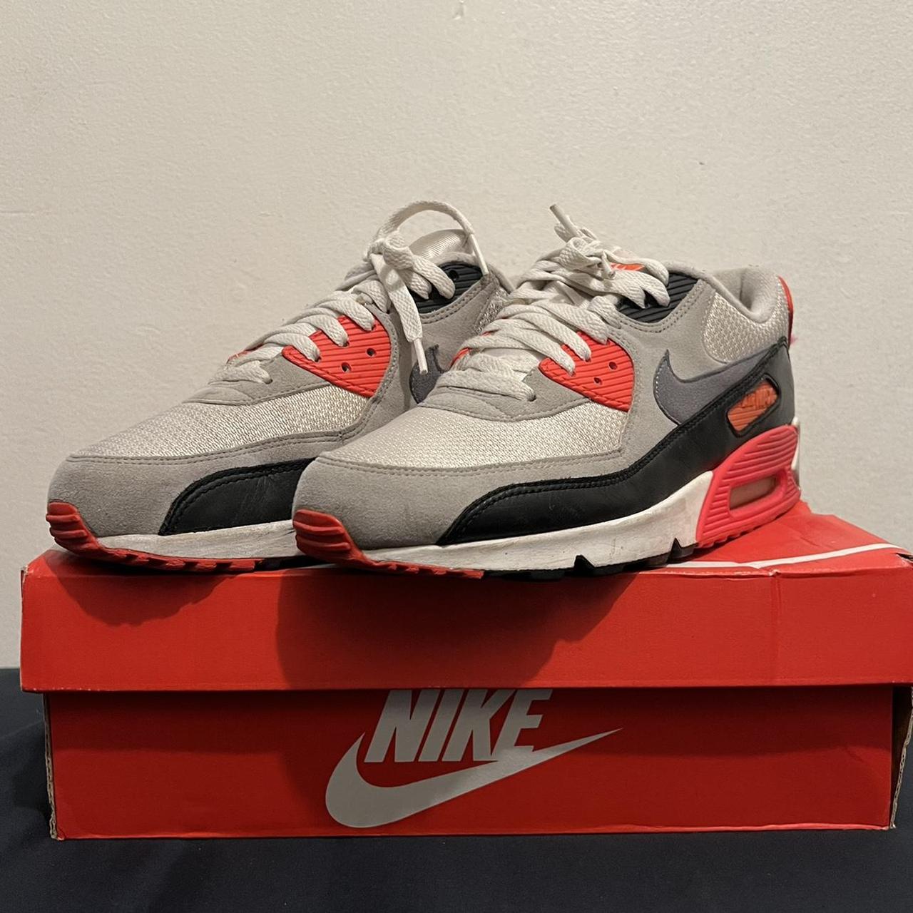 air max 90 men size 10