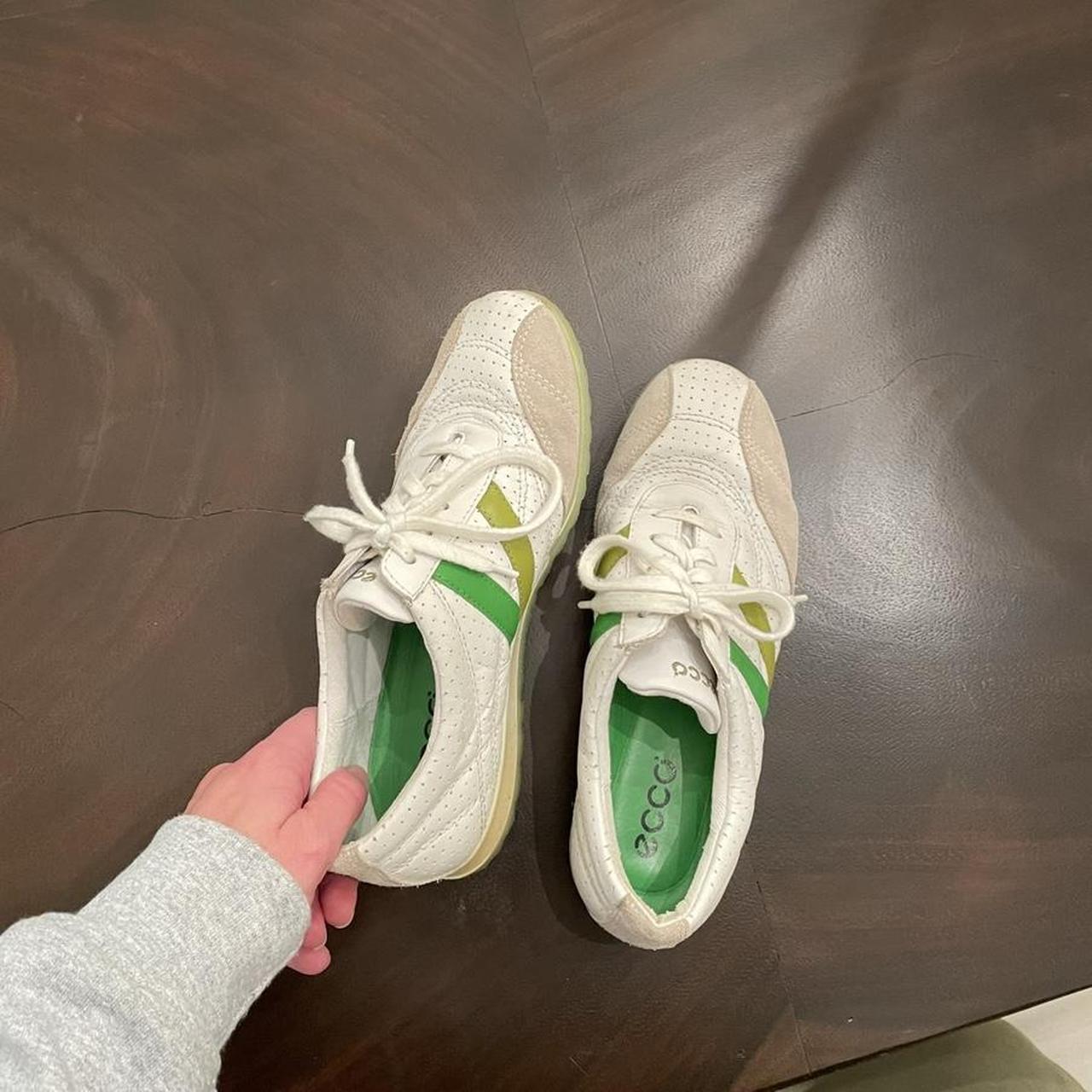 ECCO Women's White and Green Trainers (4)