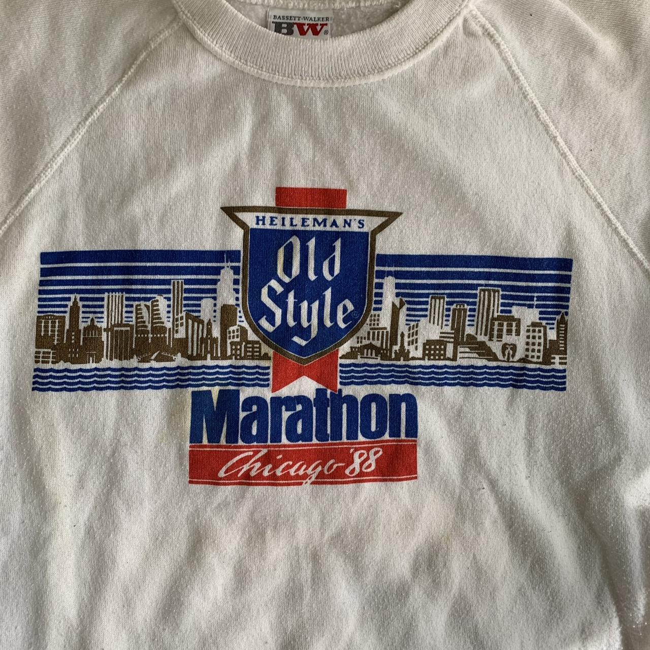  Chicago Vintage 80s Retro Style Sweatshirt : Clothing