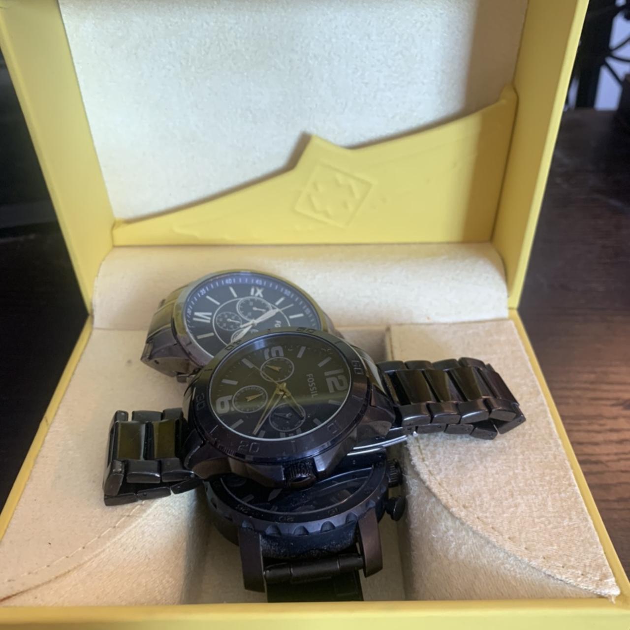 Fossil Men's Black and Silver Watch (4)