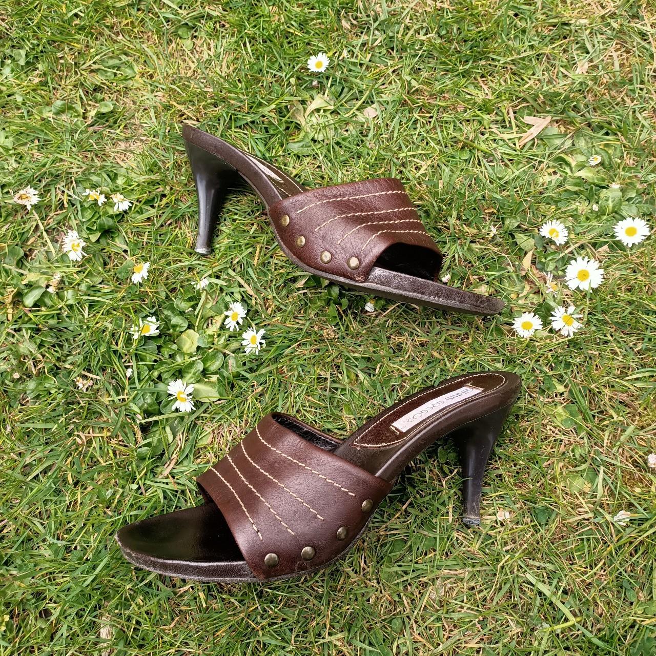 brown leather kitten heels