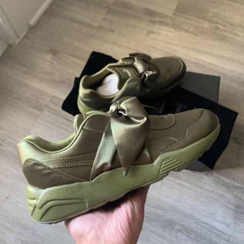 Puma x cheap rihanna hombre olive