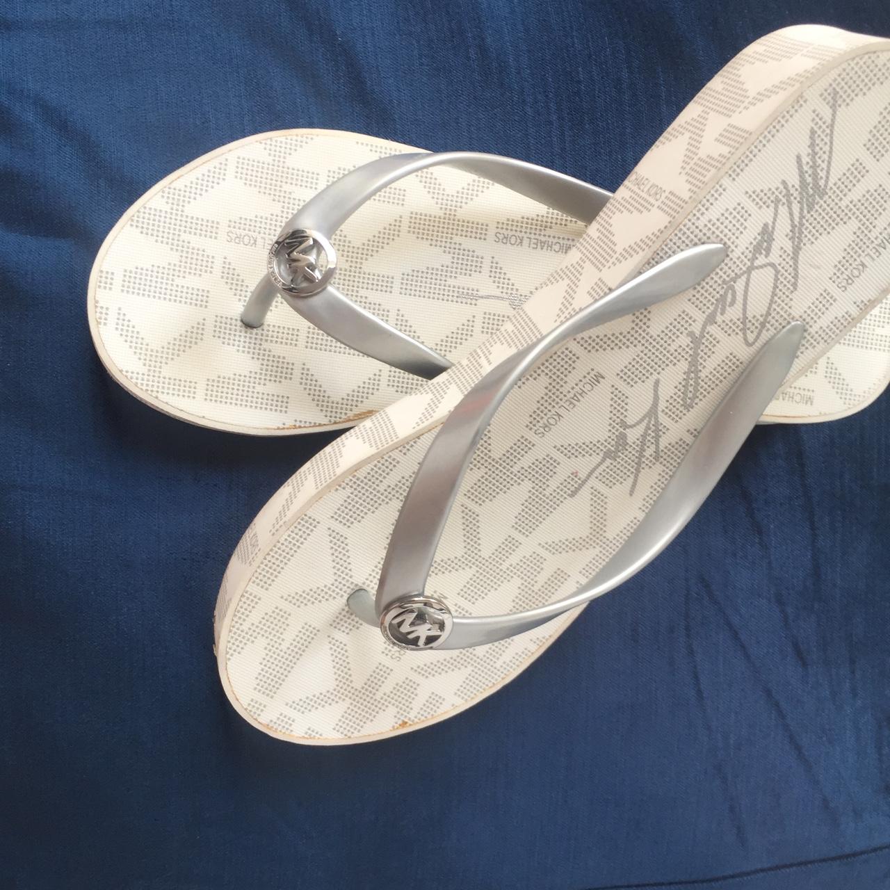 Michael kors outlet flip flops uk