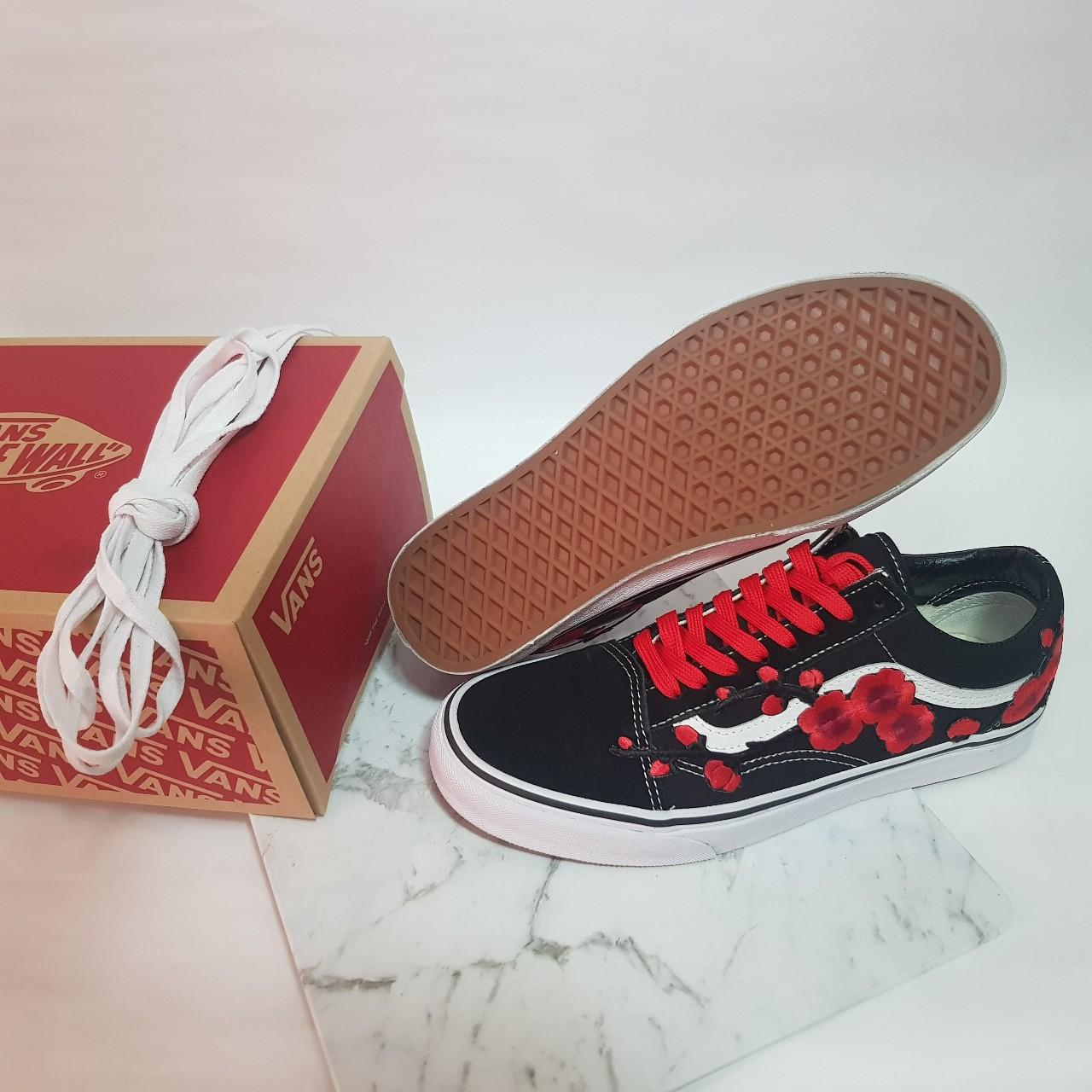 Vans on sale black custom