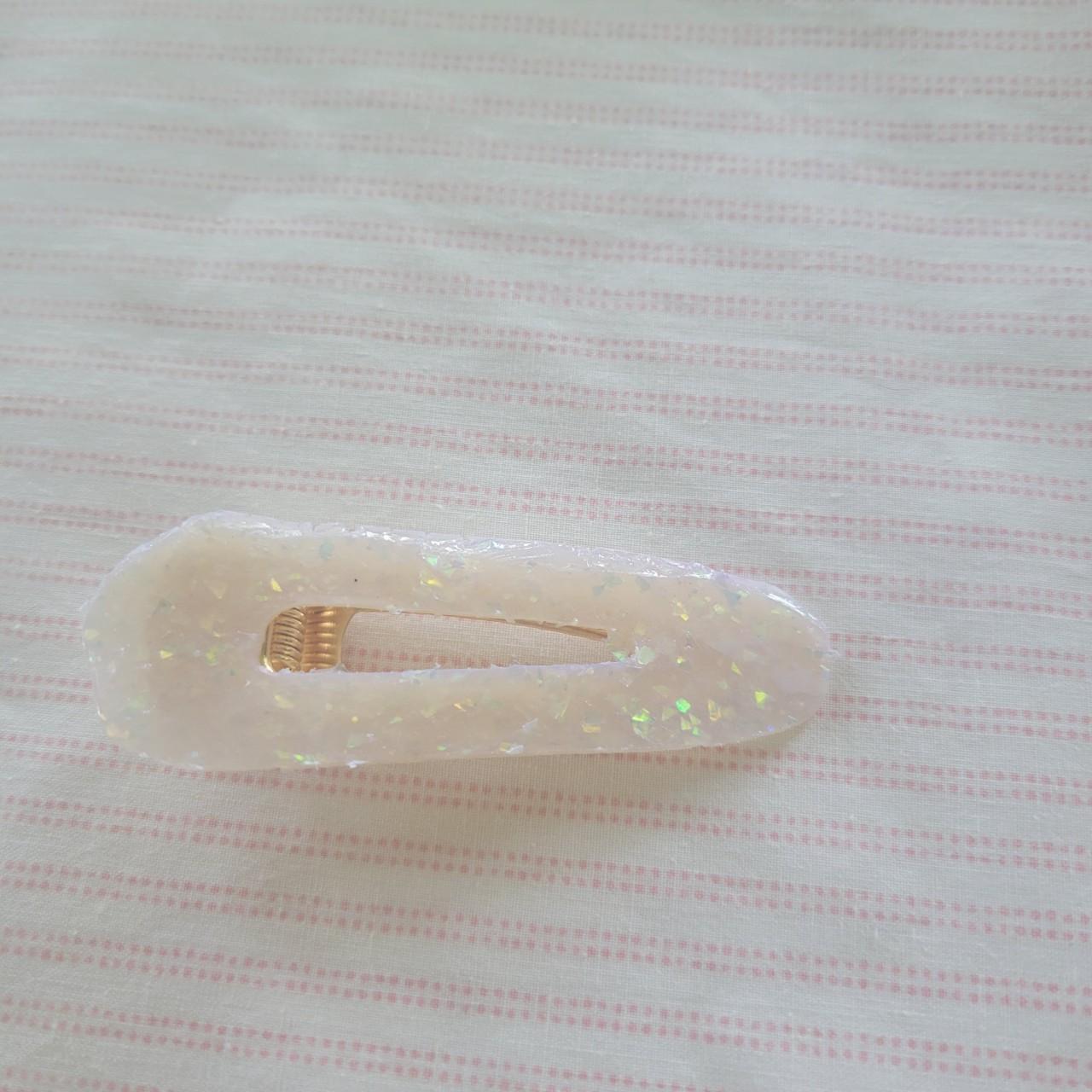 Women's White Hairaccessories Depop