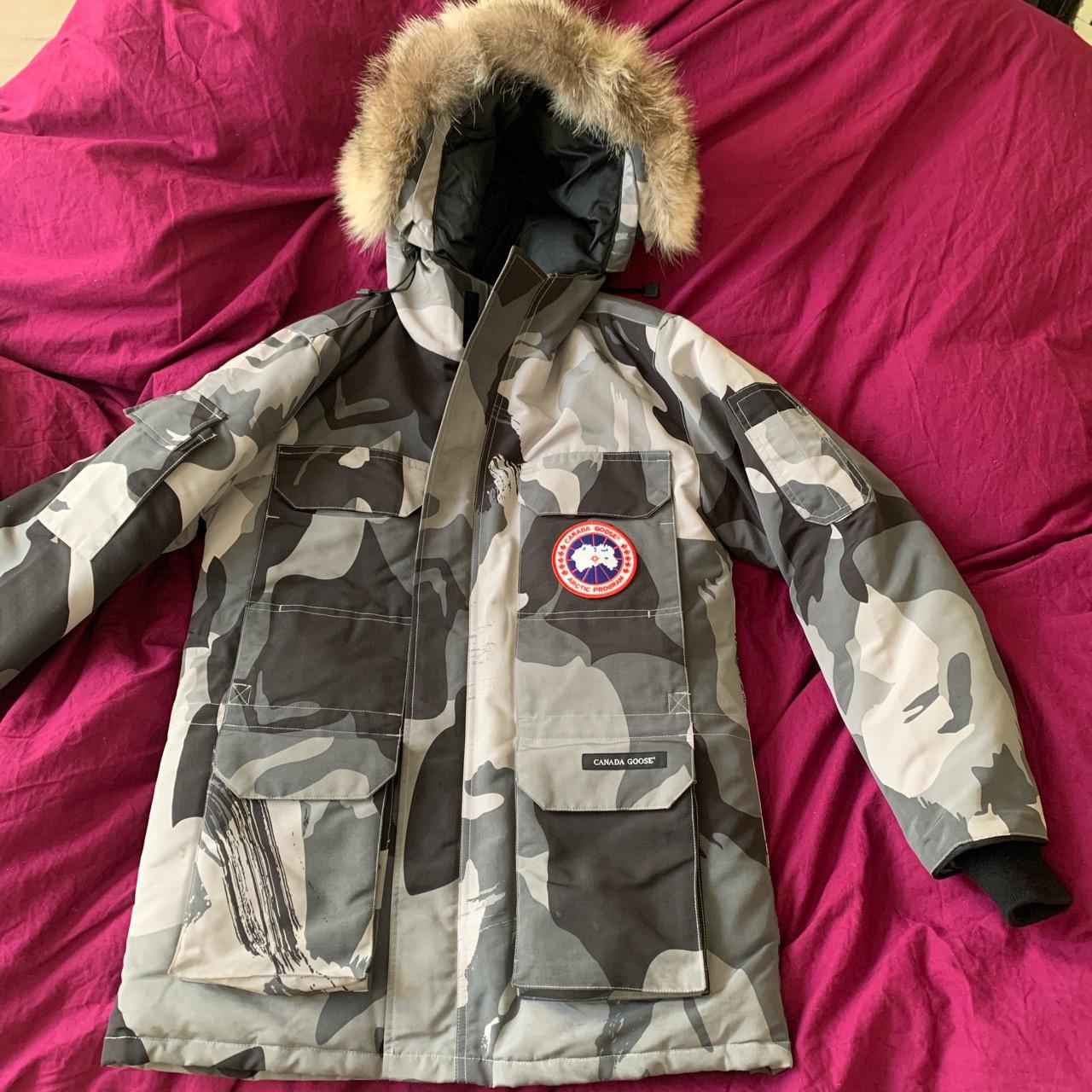 CANADA GOOSE size small Worn before. Going cheap. Depop