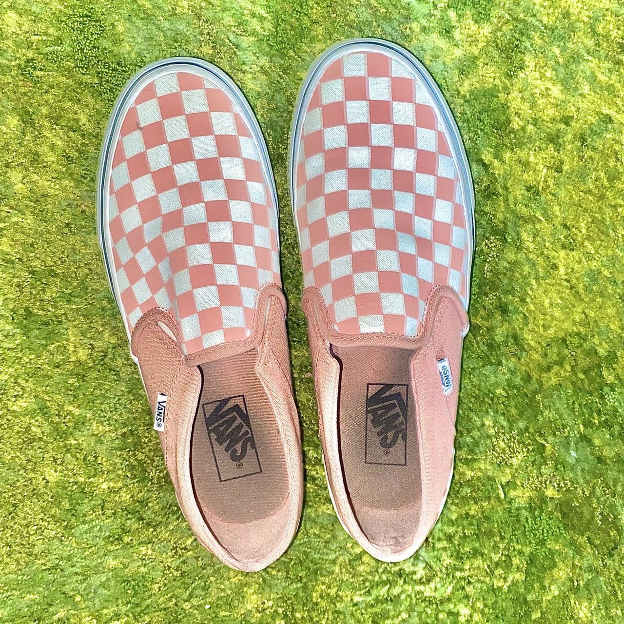 salmon checkered vans