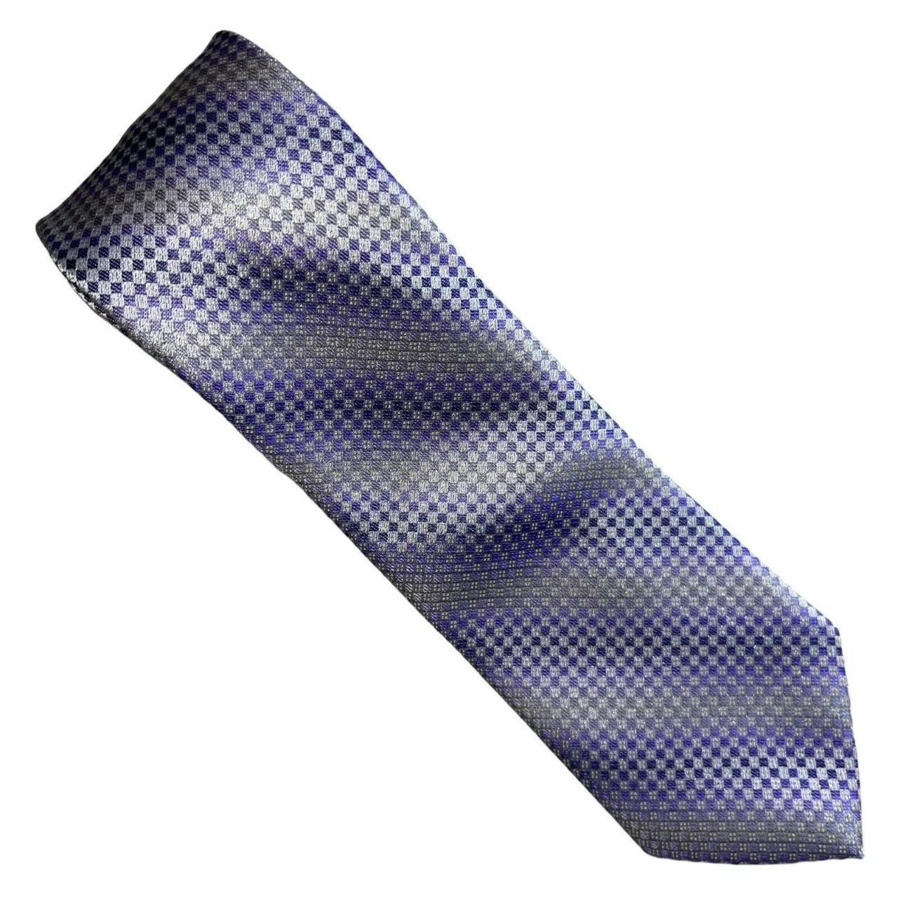 Product Image 1 - Brand: Van Heusen
Type: Tie
Style: Necktie
Color: