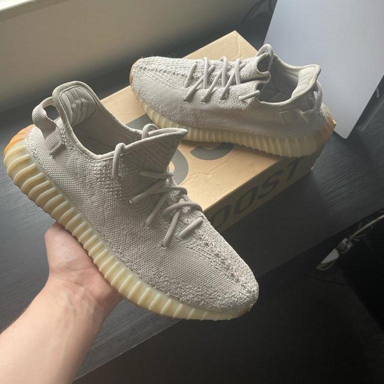 yeezy 270 v2