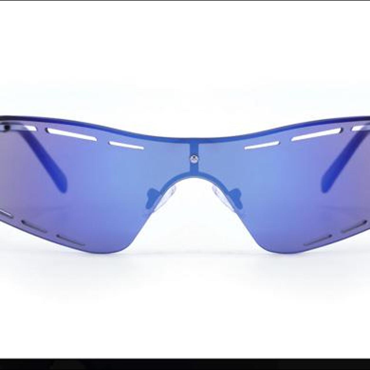 & Other Stories Men's Blue and Black Sunglasses (3)