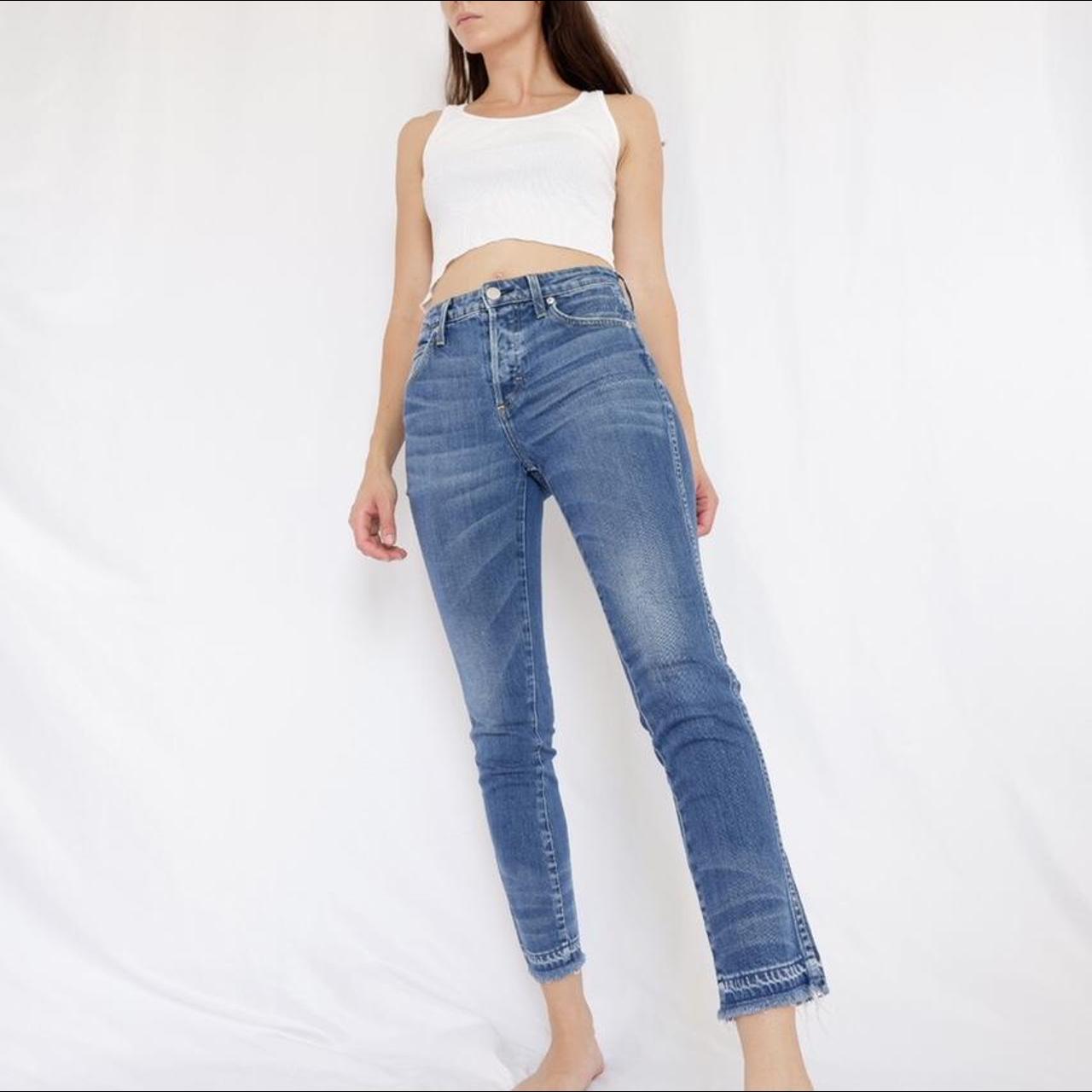 Product Image 1 - Cropped Skinny Jeans 

A pair