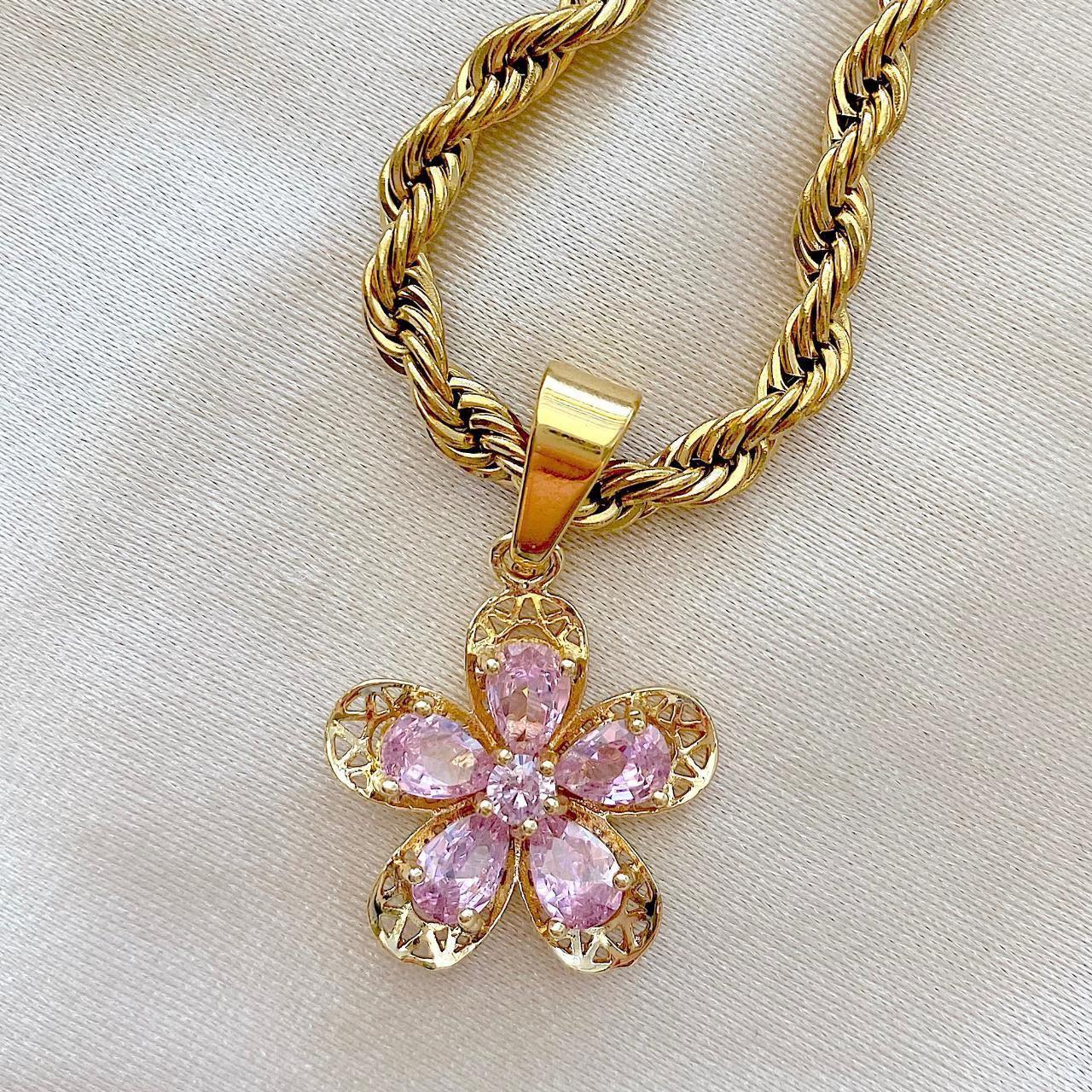 Gold Chain Necklace w/ Pink Flower Pendant • Layered... - Depop