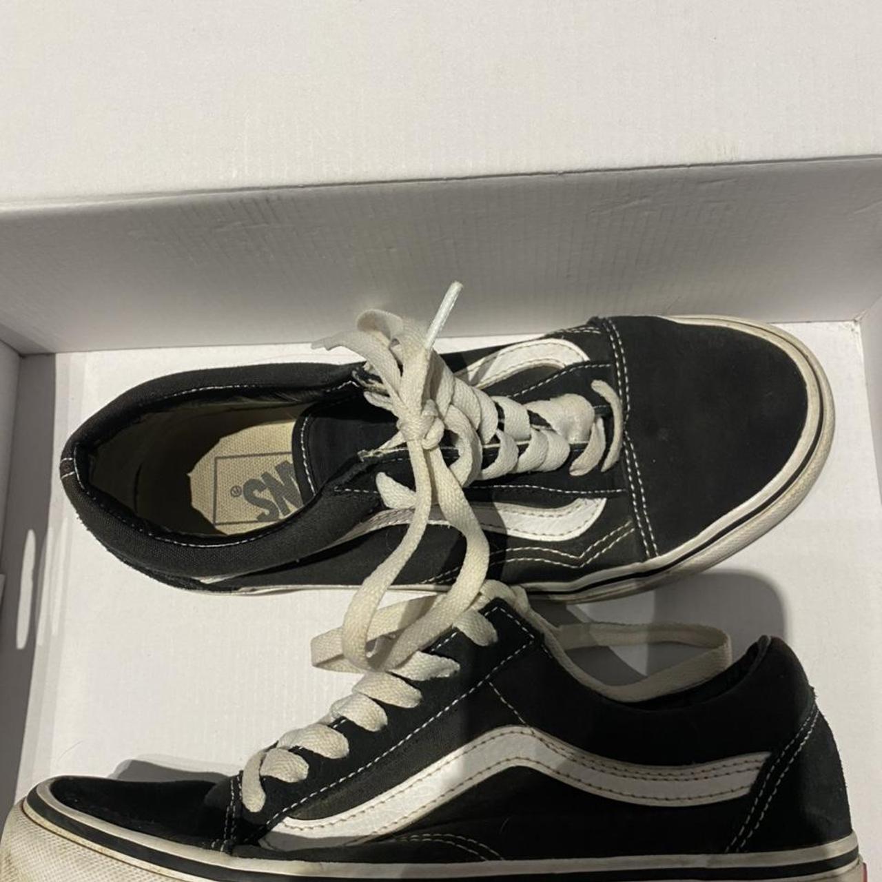 Vans hot sale size 4