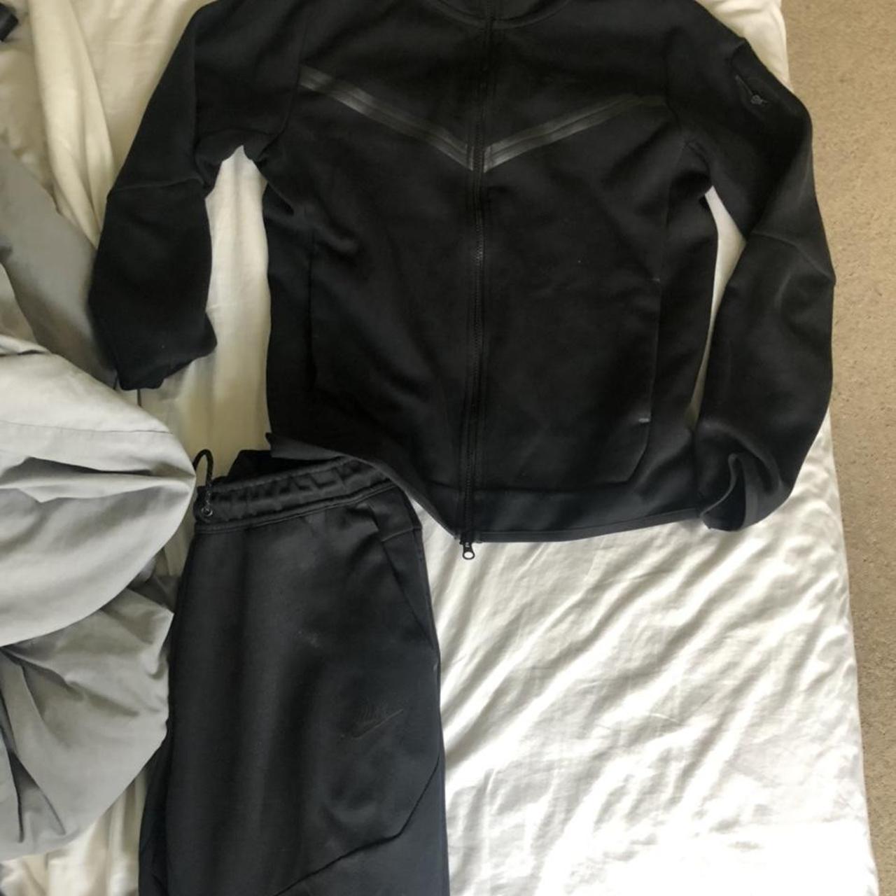 tech fleece black jacket