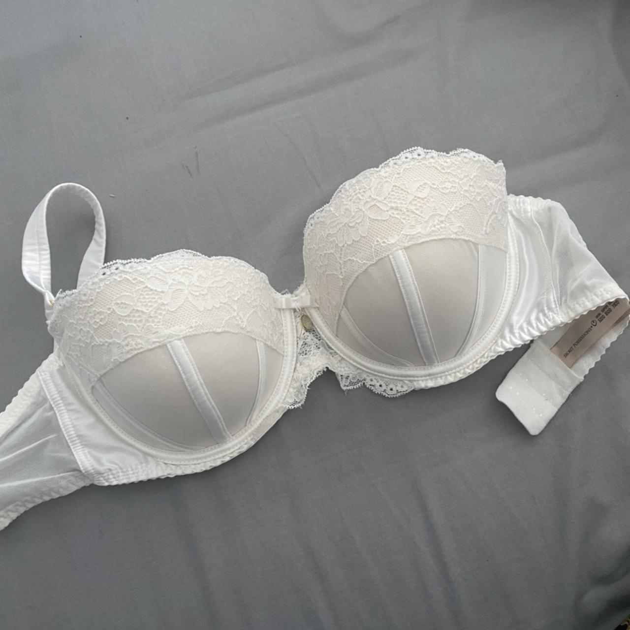 Primark Women S Bra Depop