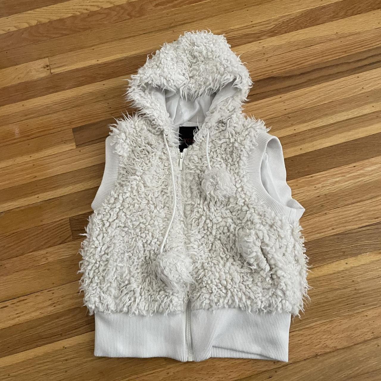 White fluffy outlet vest