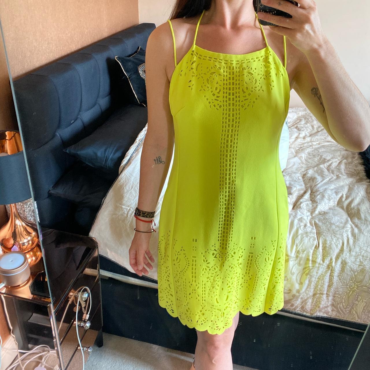 Karen Millen Women's Green Dress Depop