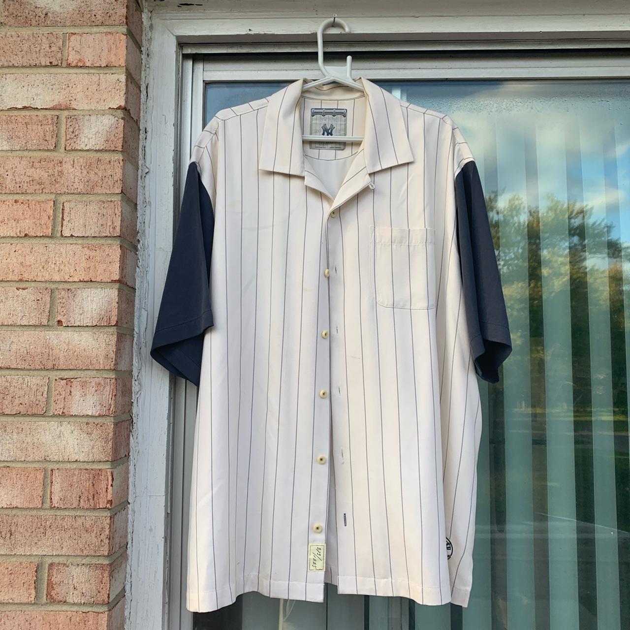 MLB, New York Yankees, Tommy Bahama, button down. - Depop
