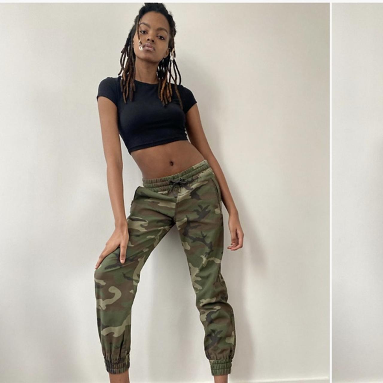 Aritzia 2025 camo joggers