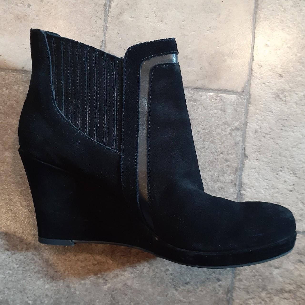 Dolce vita suede outlet wedge booties