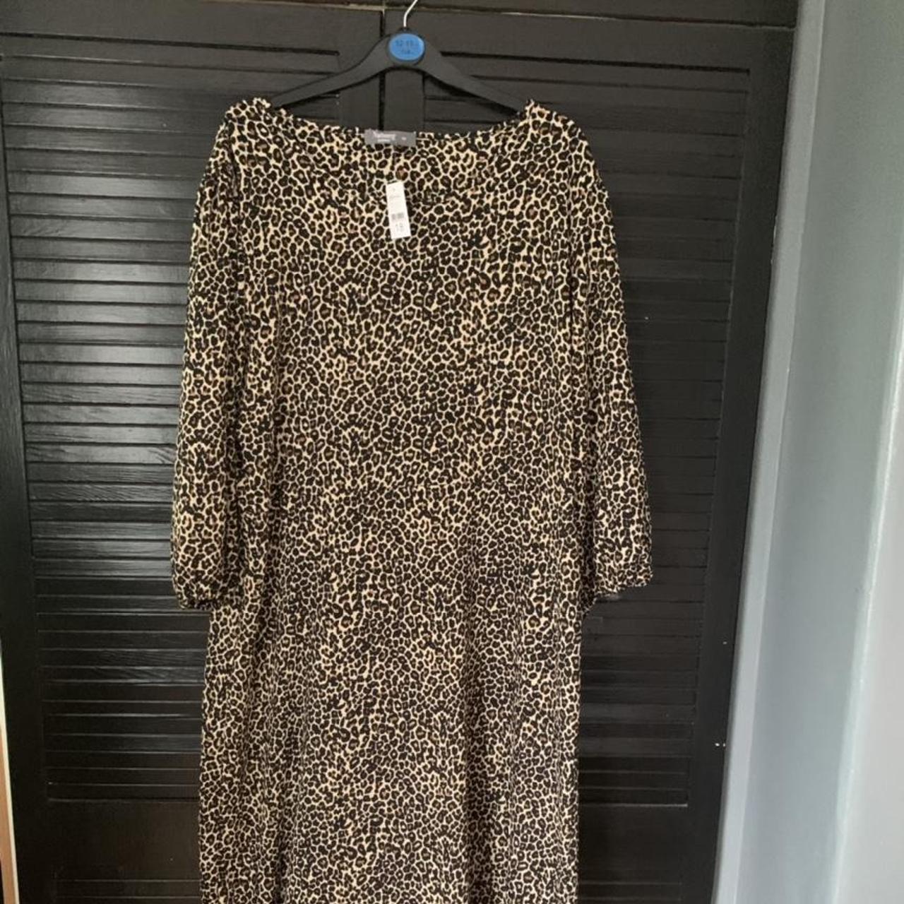 Nutmeg midi leopard print dress Size18 Never worn... - Depop