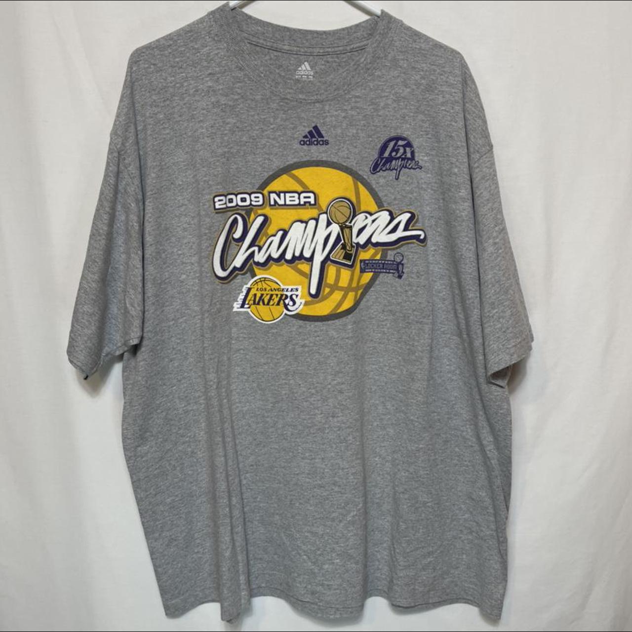 Vintage Adidas Los Angeles LA Lakers T-Shirt Size - Depop