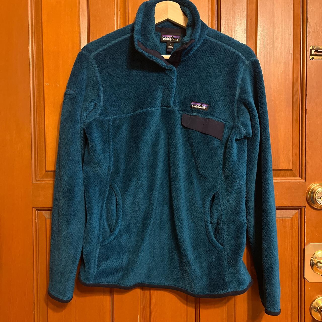Medium Patagonia Fleece 19x26 Used Patagonia... Depop