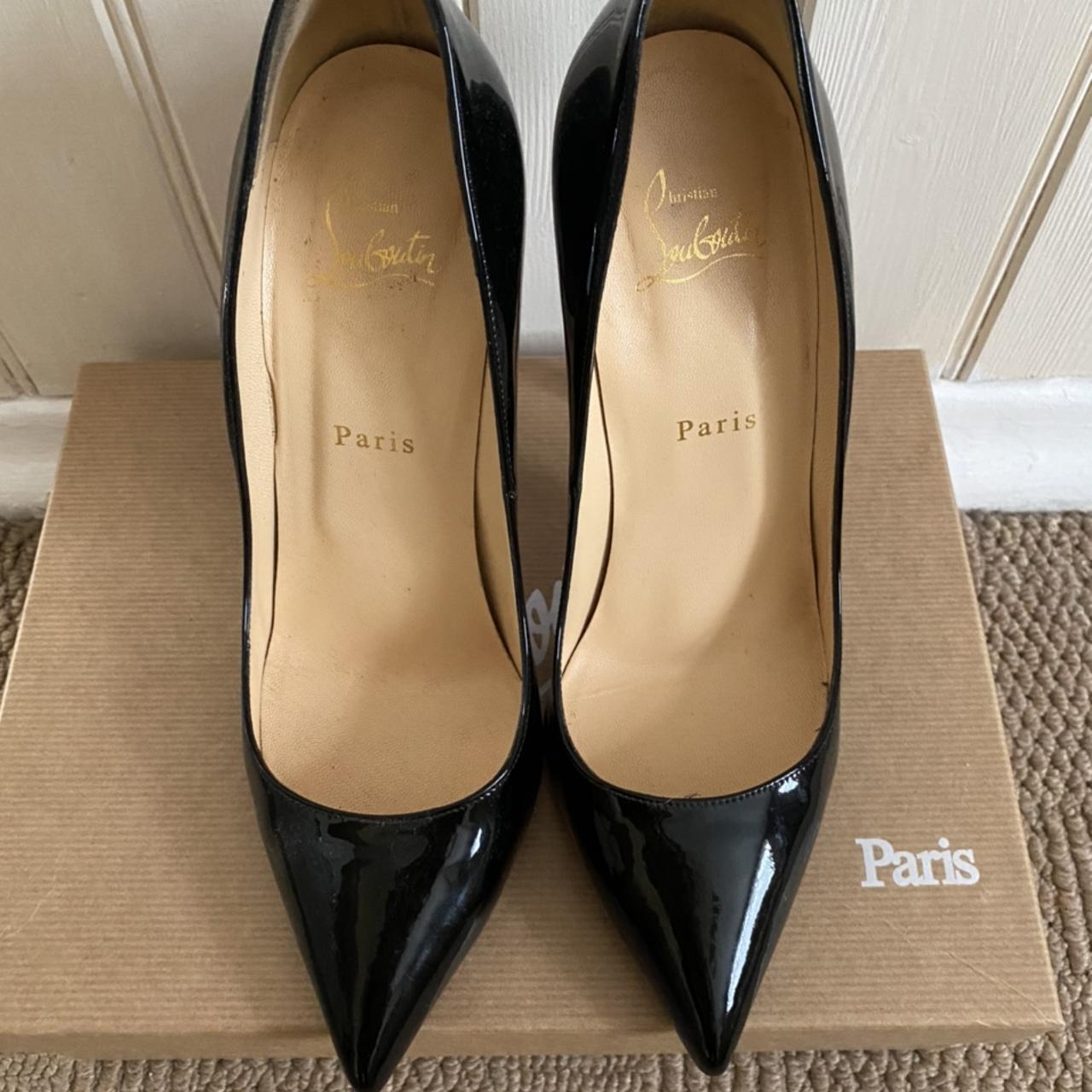 These Christian Louboutins are in amazing condition - Depop