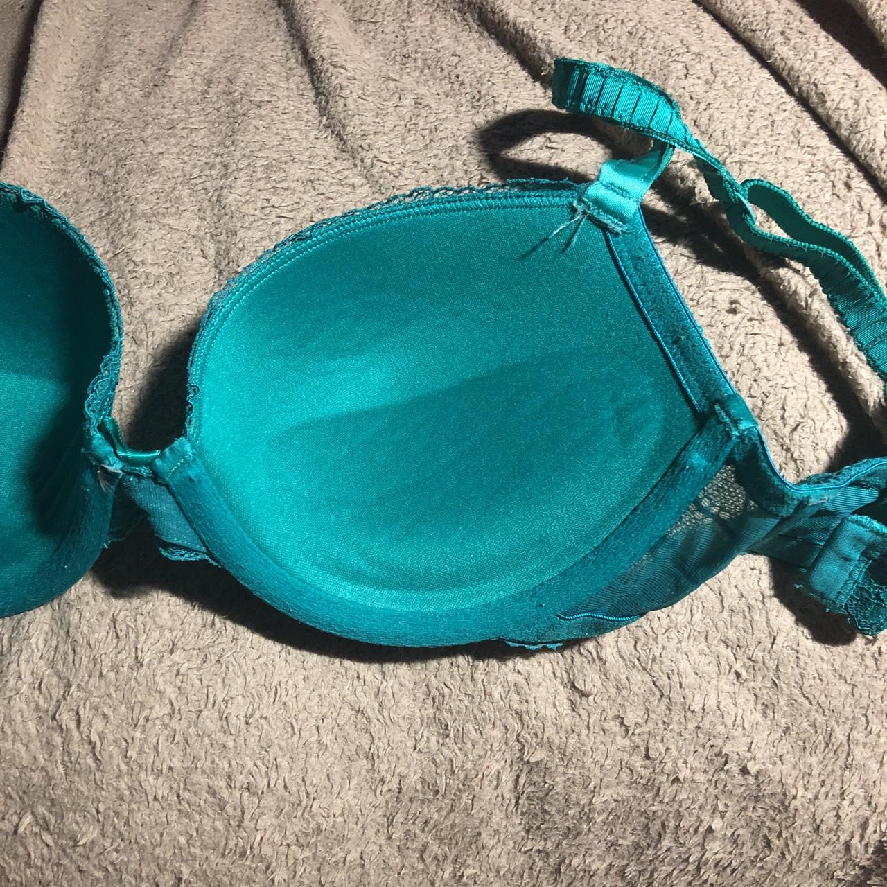 La Senza teal green/blue lace bra in 30E Good condition - Depop