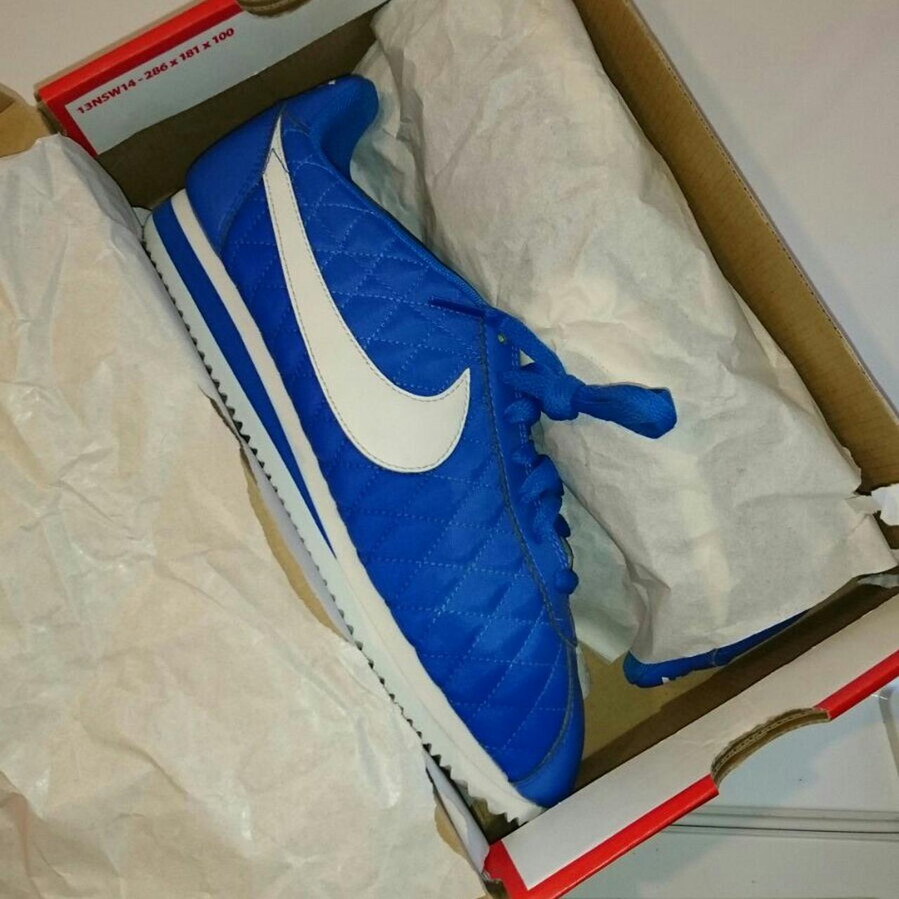 Royal blue nike clearance cortez