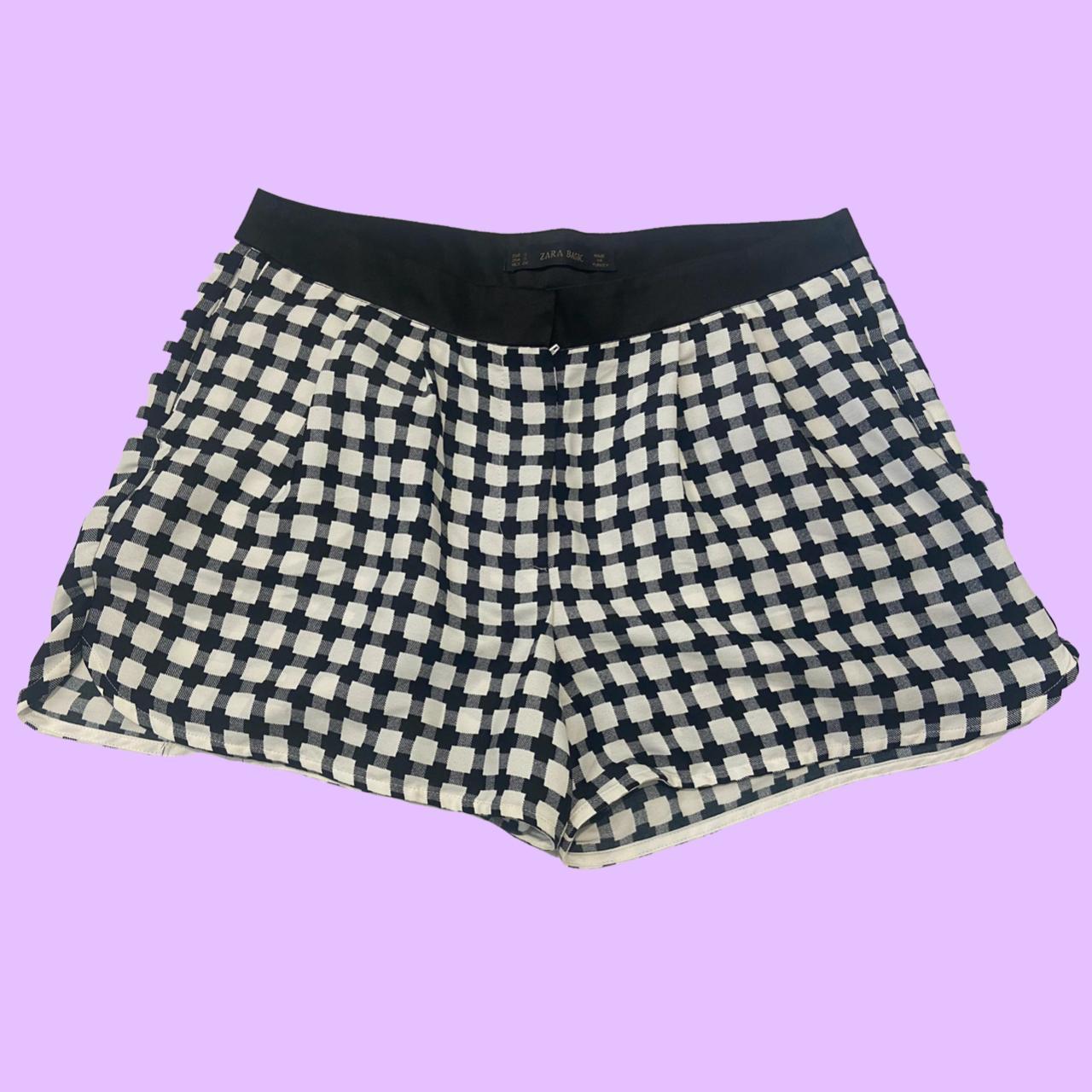 Zara Black And White Mini Shorts 🍓 Size Small Worn Depop 3363