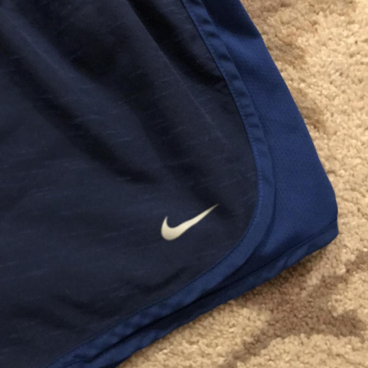 Nike Women's Blue Shorts (2)